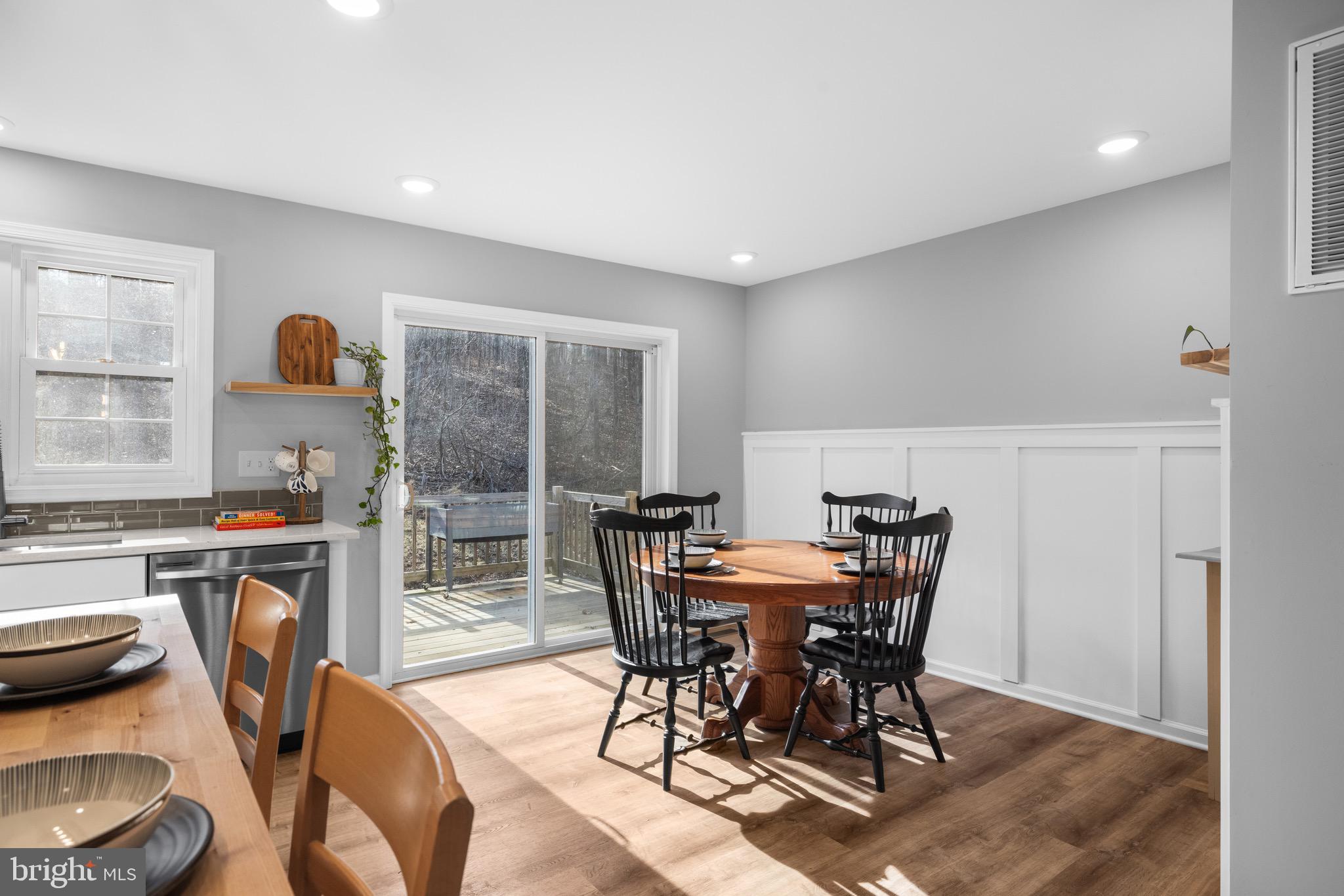 362 DAWN LANE