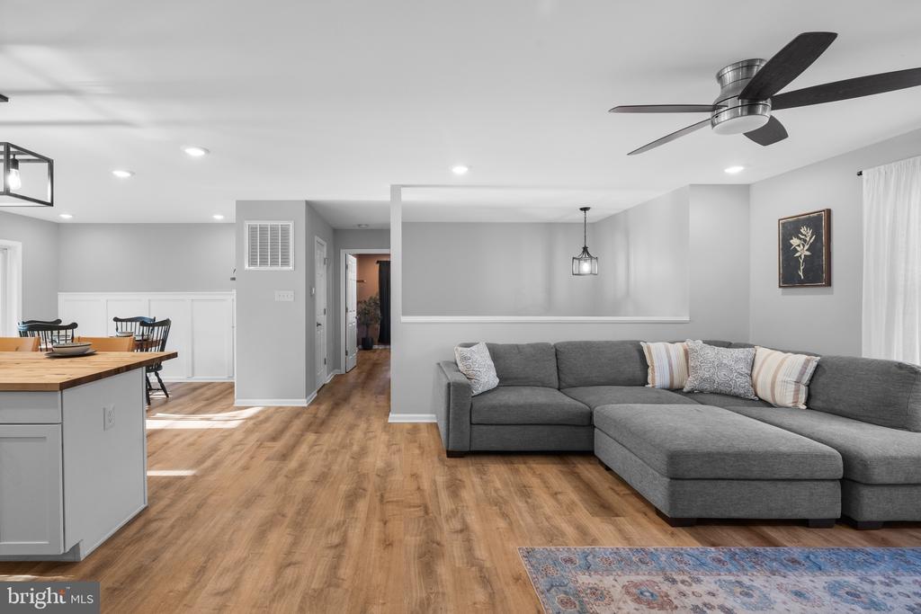 362 DAWN LANE