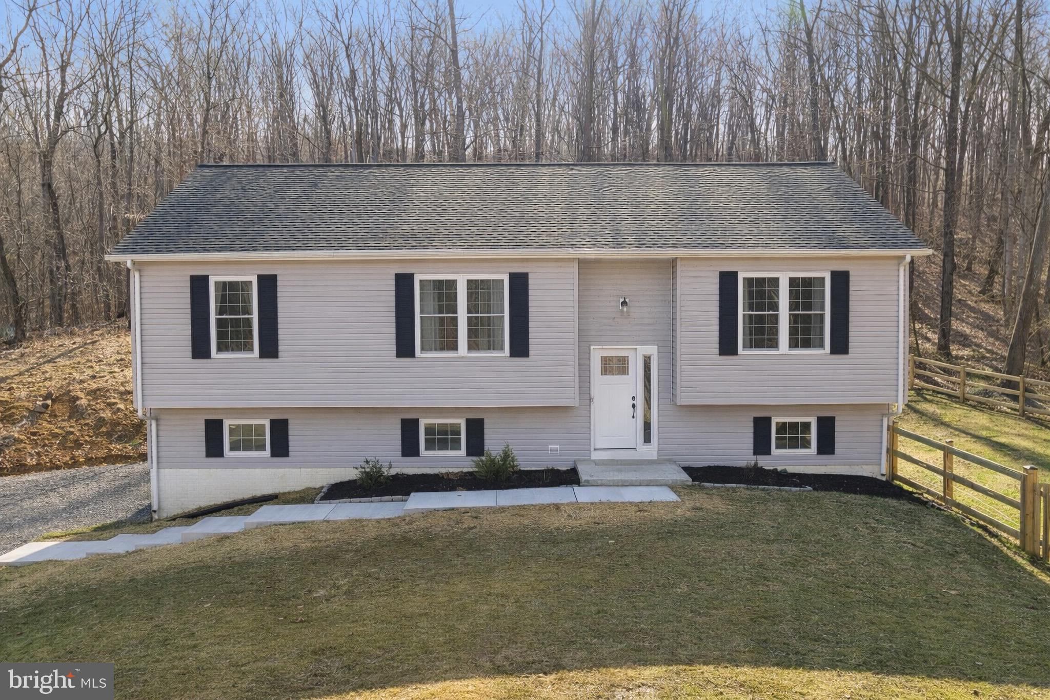 362 DAWN LANE