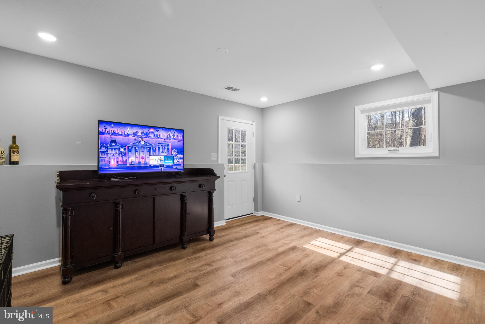 362 DAWN LANE