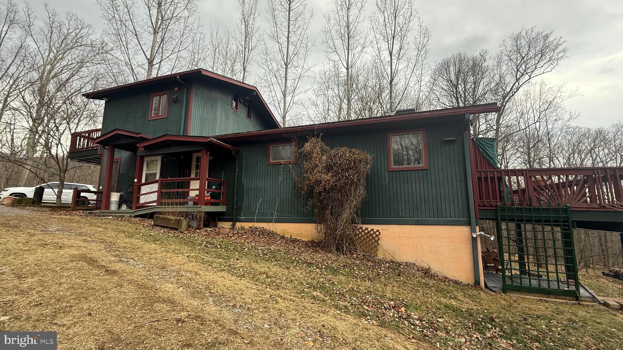 33 CHRIST CHURCH ROAD