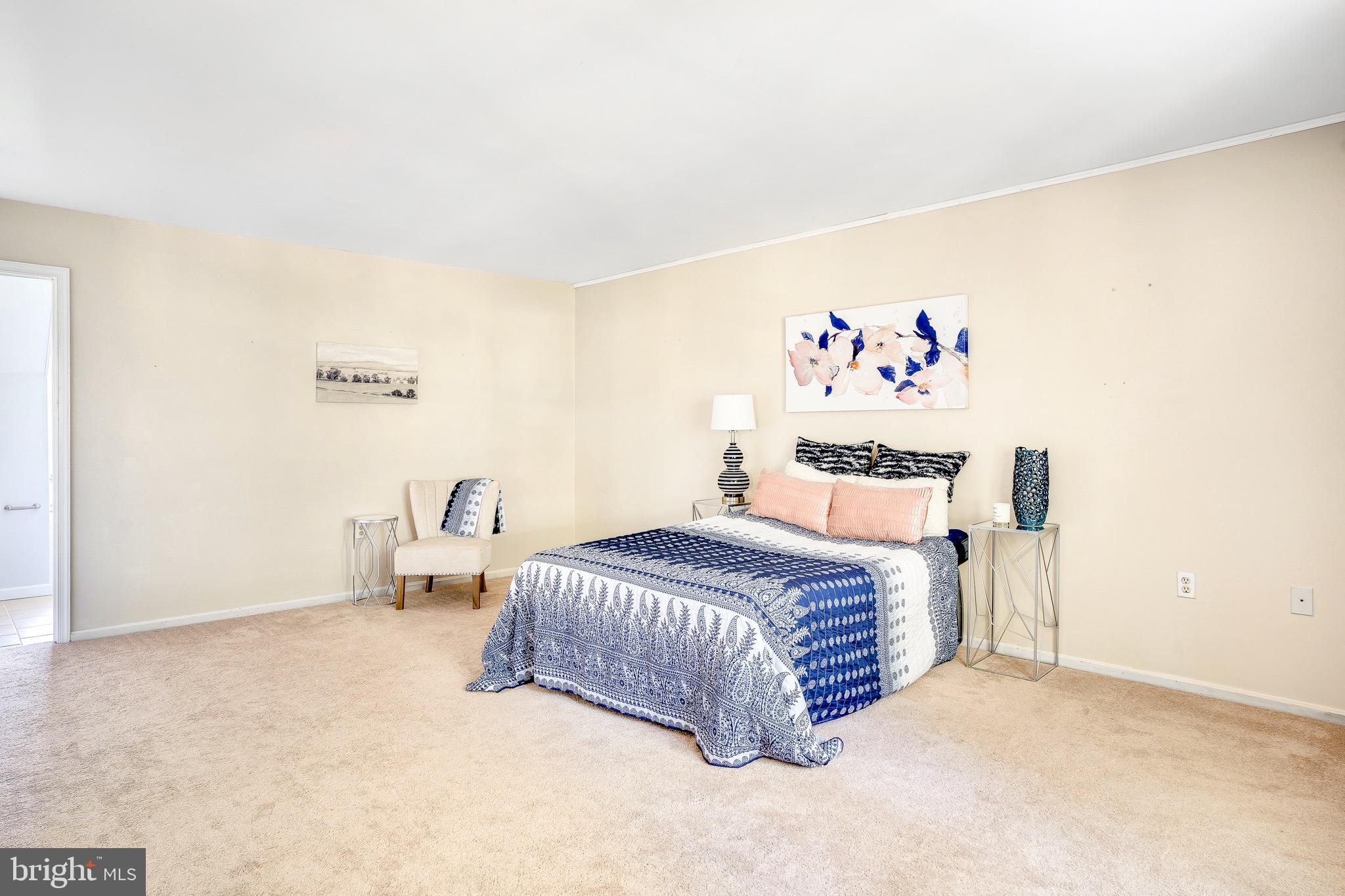 127 COOL GLEN CIRCLE