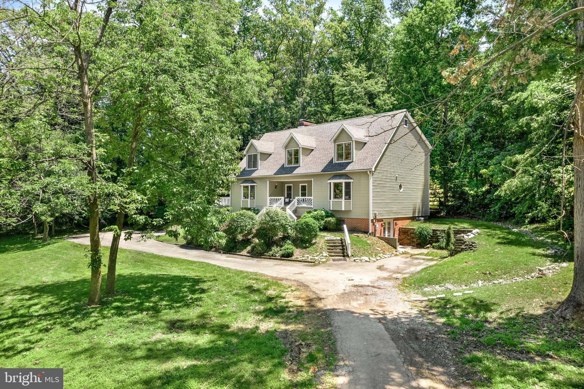 127 COOL GLEN CIRCLE