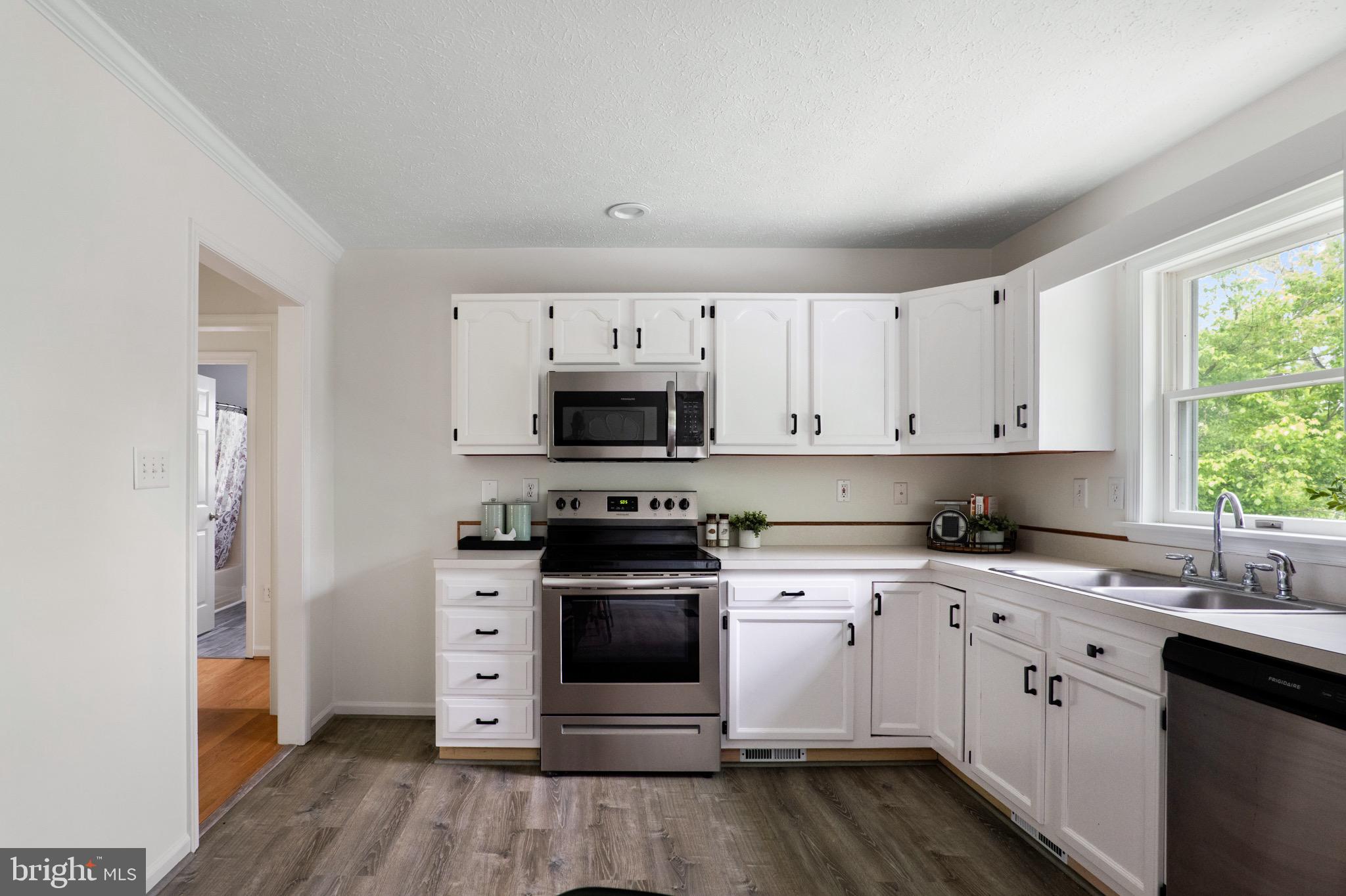 225 CEDAR CREEK DRIVE