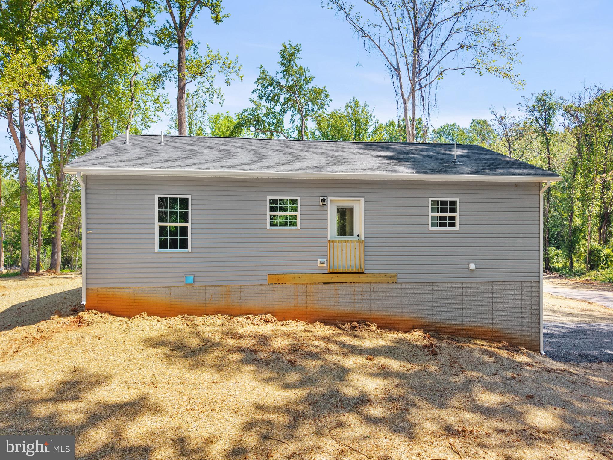 358 DAWN LANE