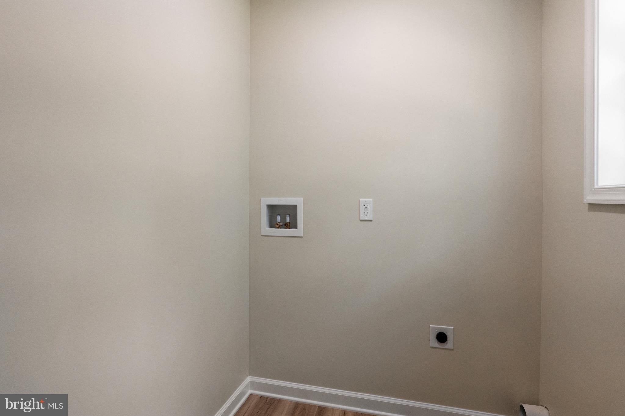 358 DAWN LANE