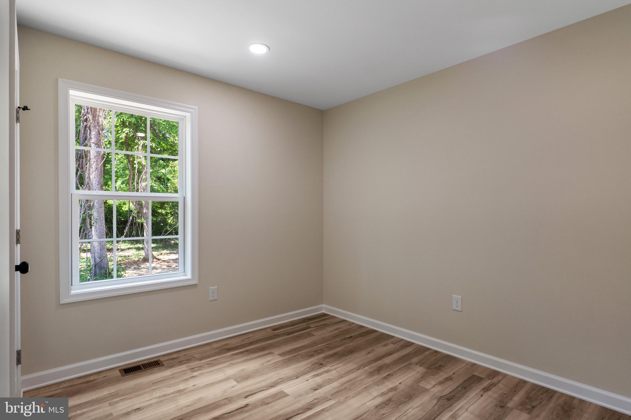 358 DAWN LANE