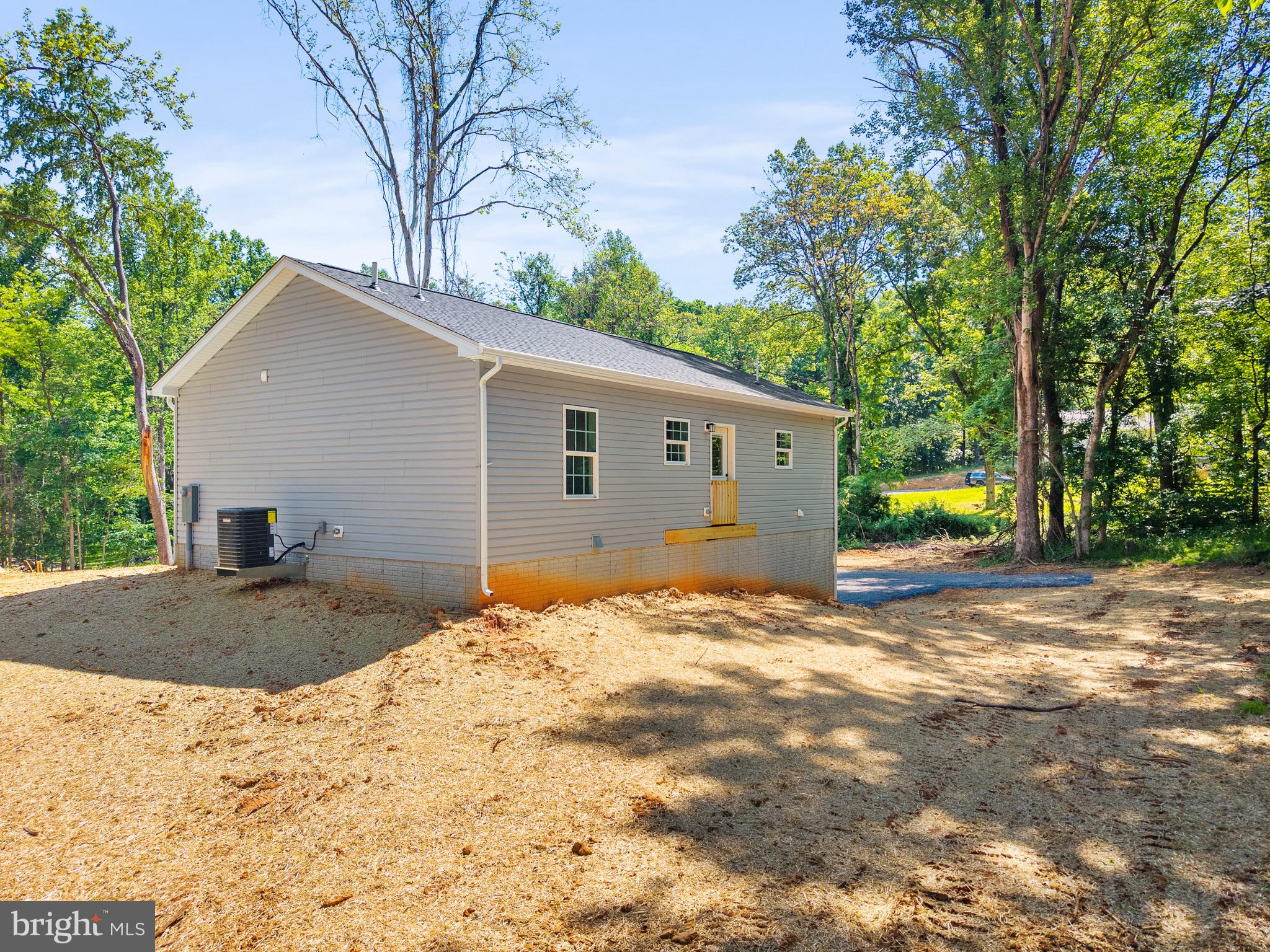 358 DAWN LANE