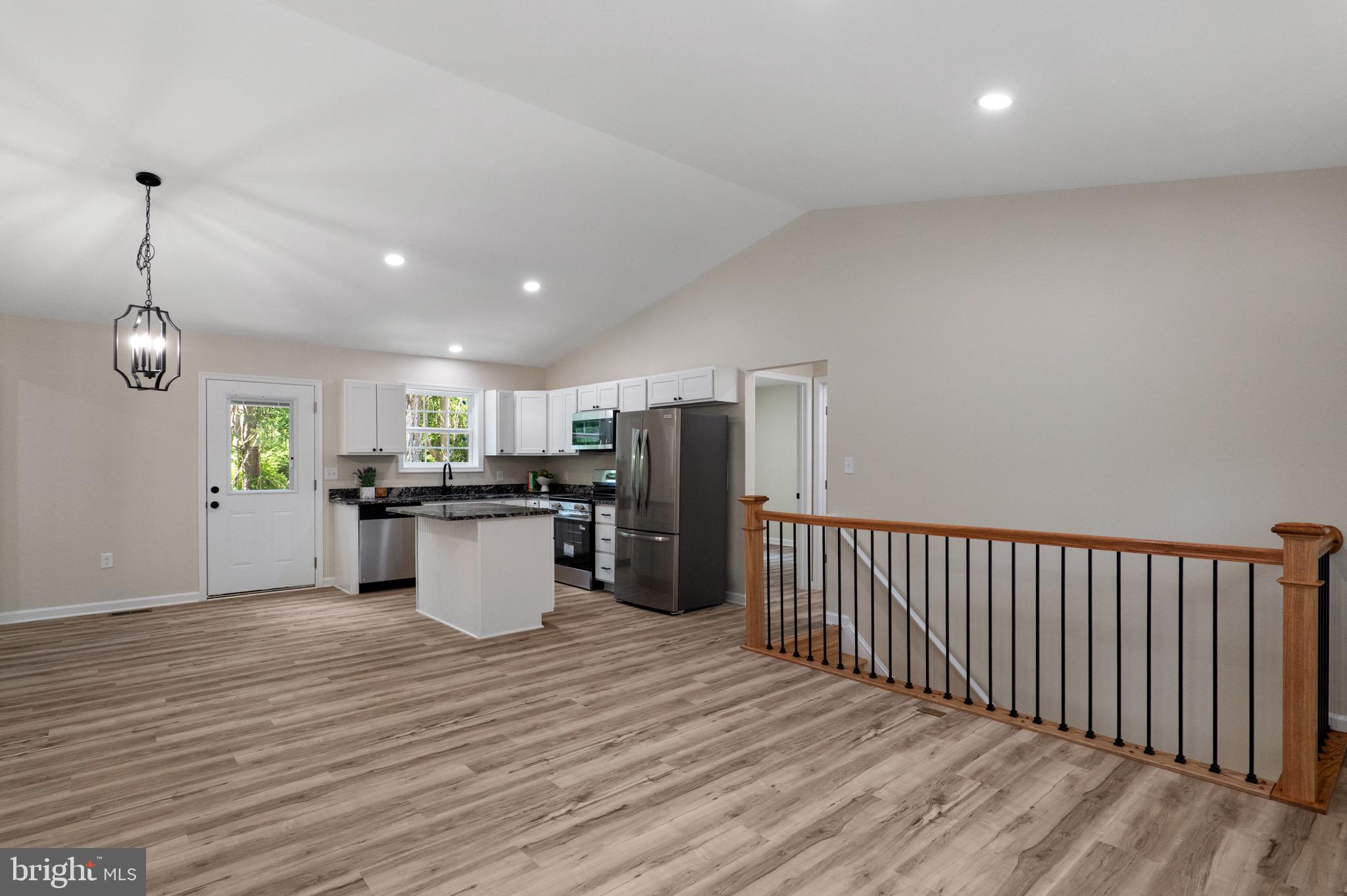 358 DAWN LANE