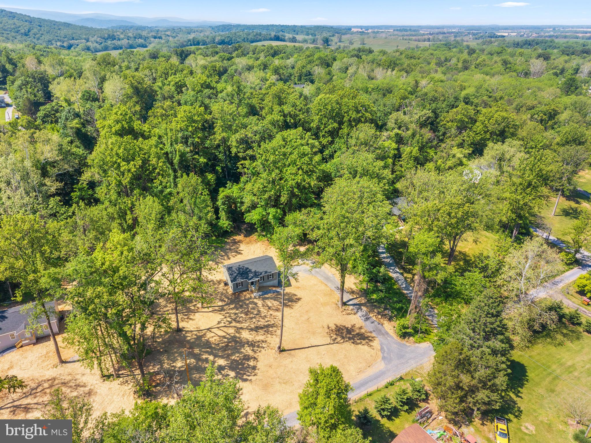 292 DAWN LANE