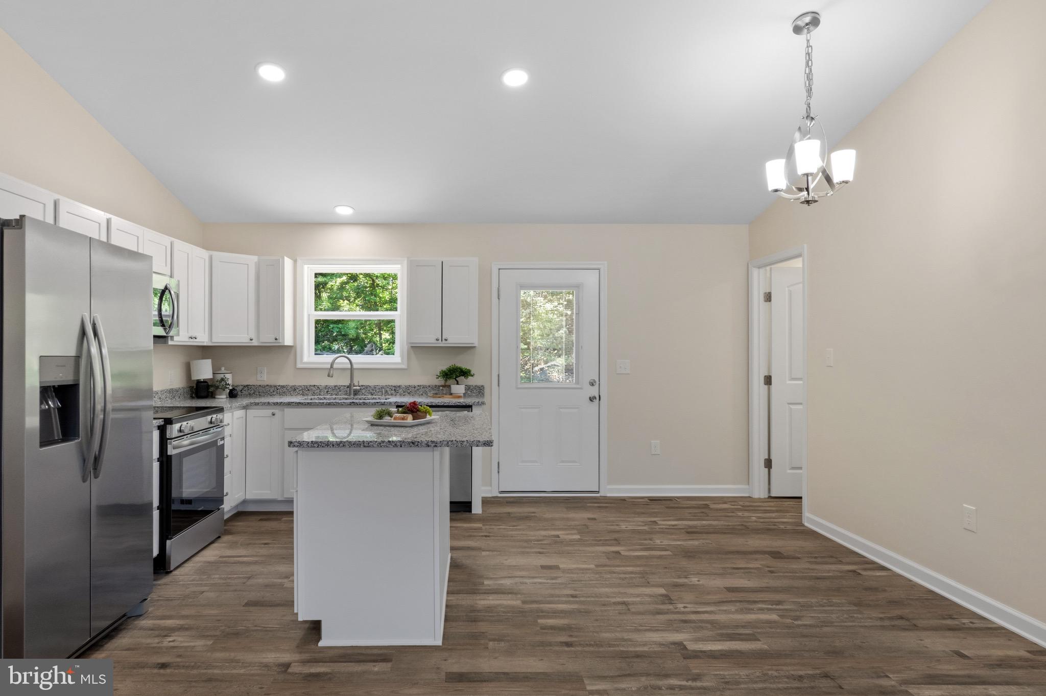 292 DAWN LANE