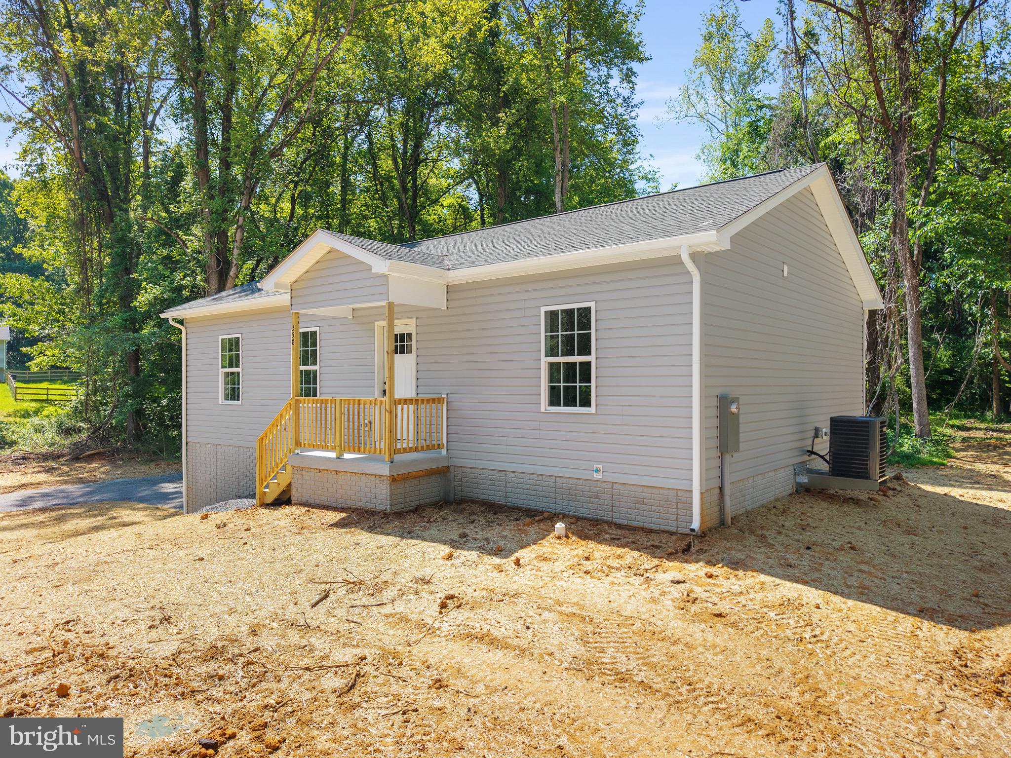 424 STONE RIDGE ROAD