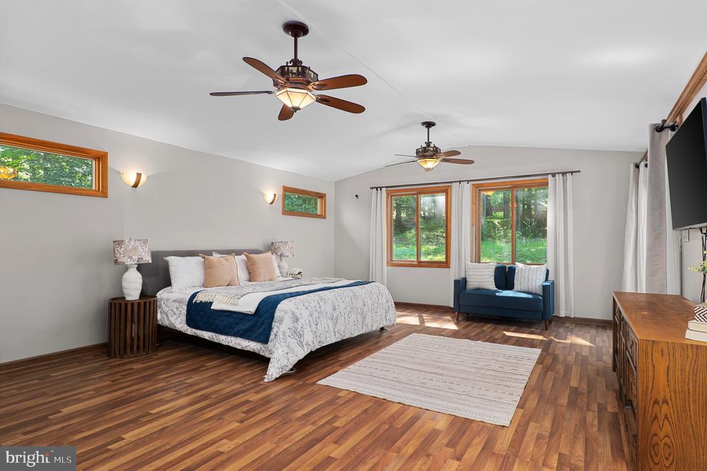 715 MOUNT VISTA TRAIL
