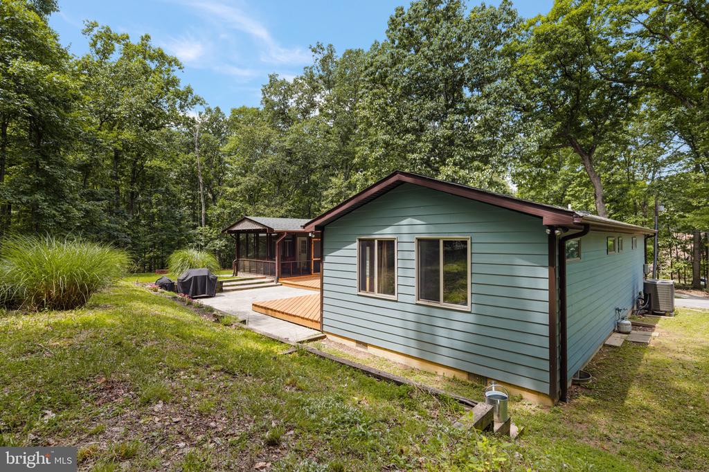 715 MOUNT VISTA TRAIL