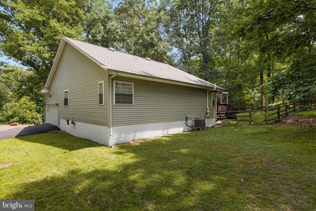 66 STONE RIDGE ROAD