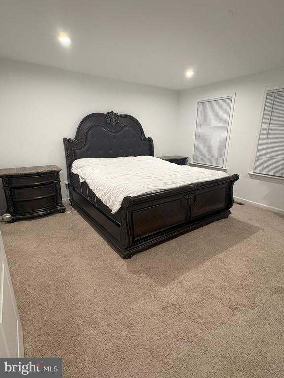 643 LORD FAIRFAX STREET