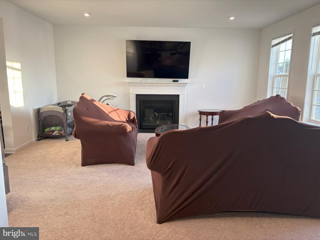 643 LORD FAIRFAX STREET