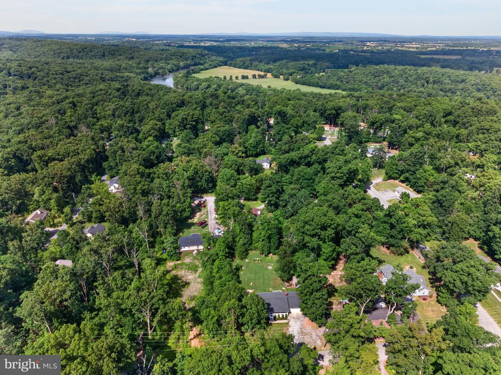 885 WILD ROSE LANE