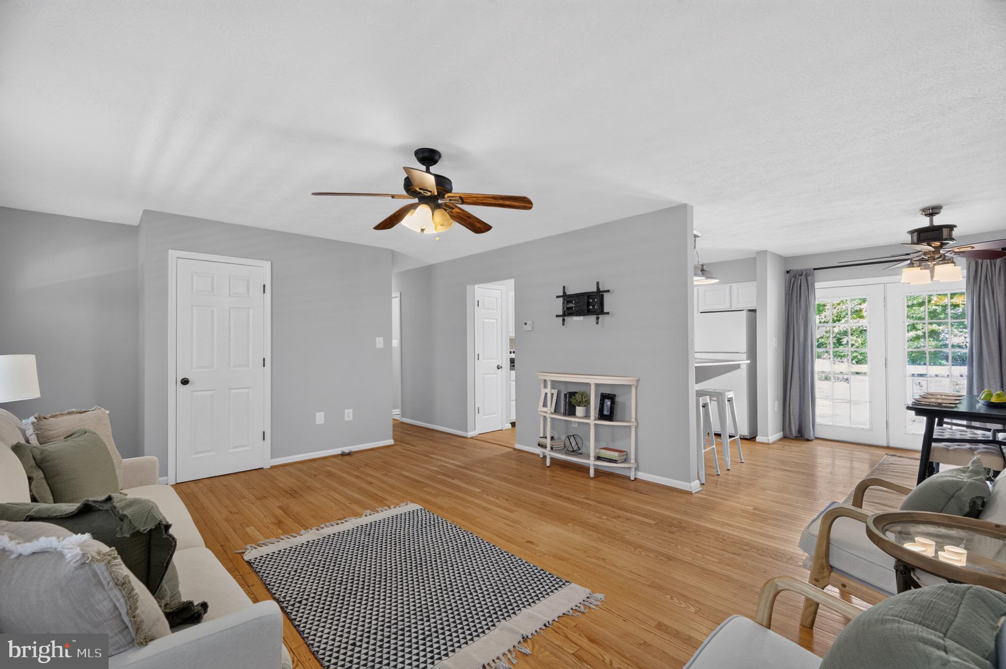 885 WILD ROSE LANE