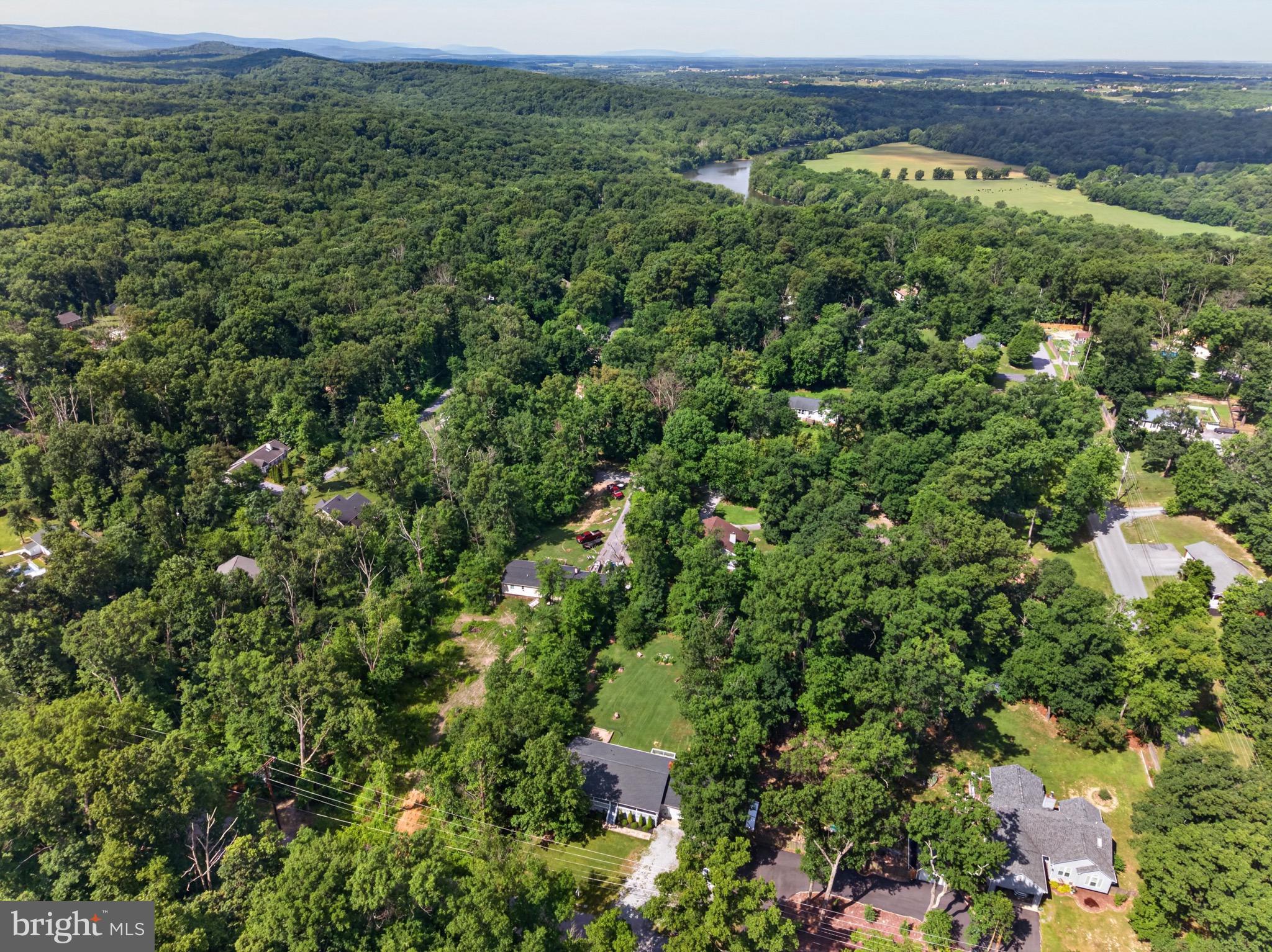 885 WILD ROSE LANE