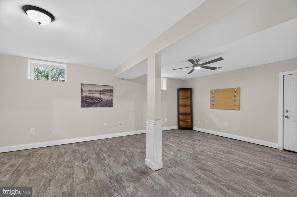 885 WILD ROSE LANE