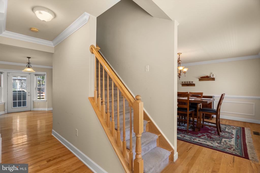 1702 LAKESIDE DRIVE