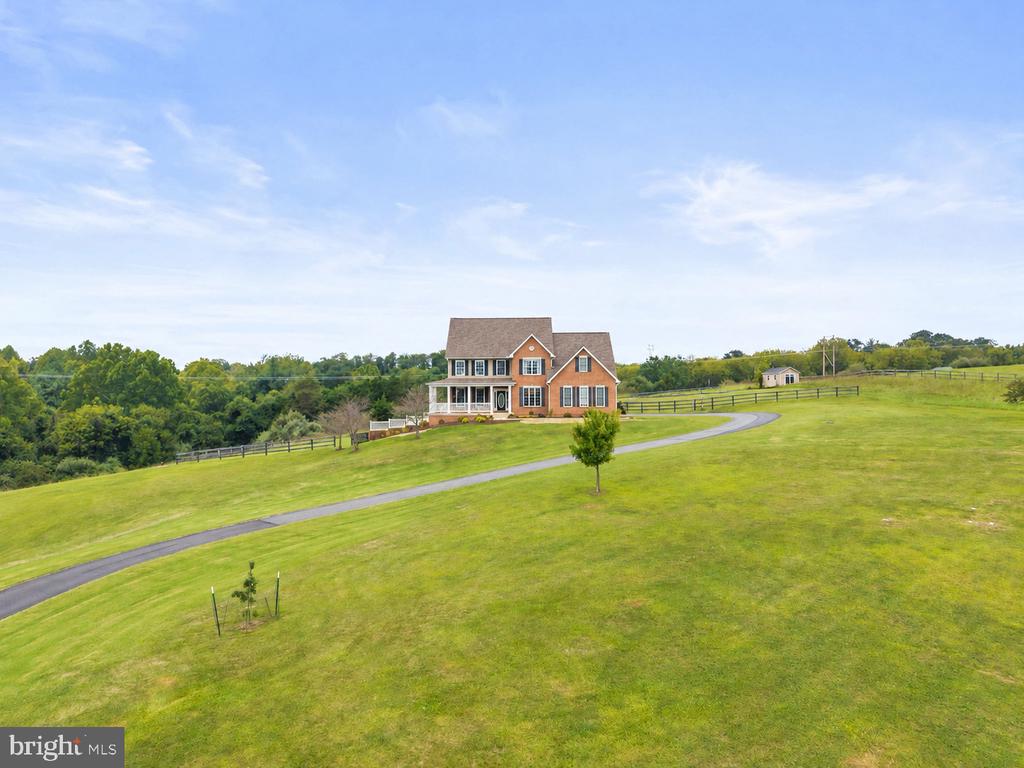 79 FALCON RIDGE DRIVE