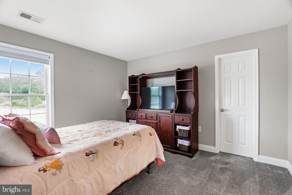 79 FALCON RIDGE DRIVE