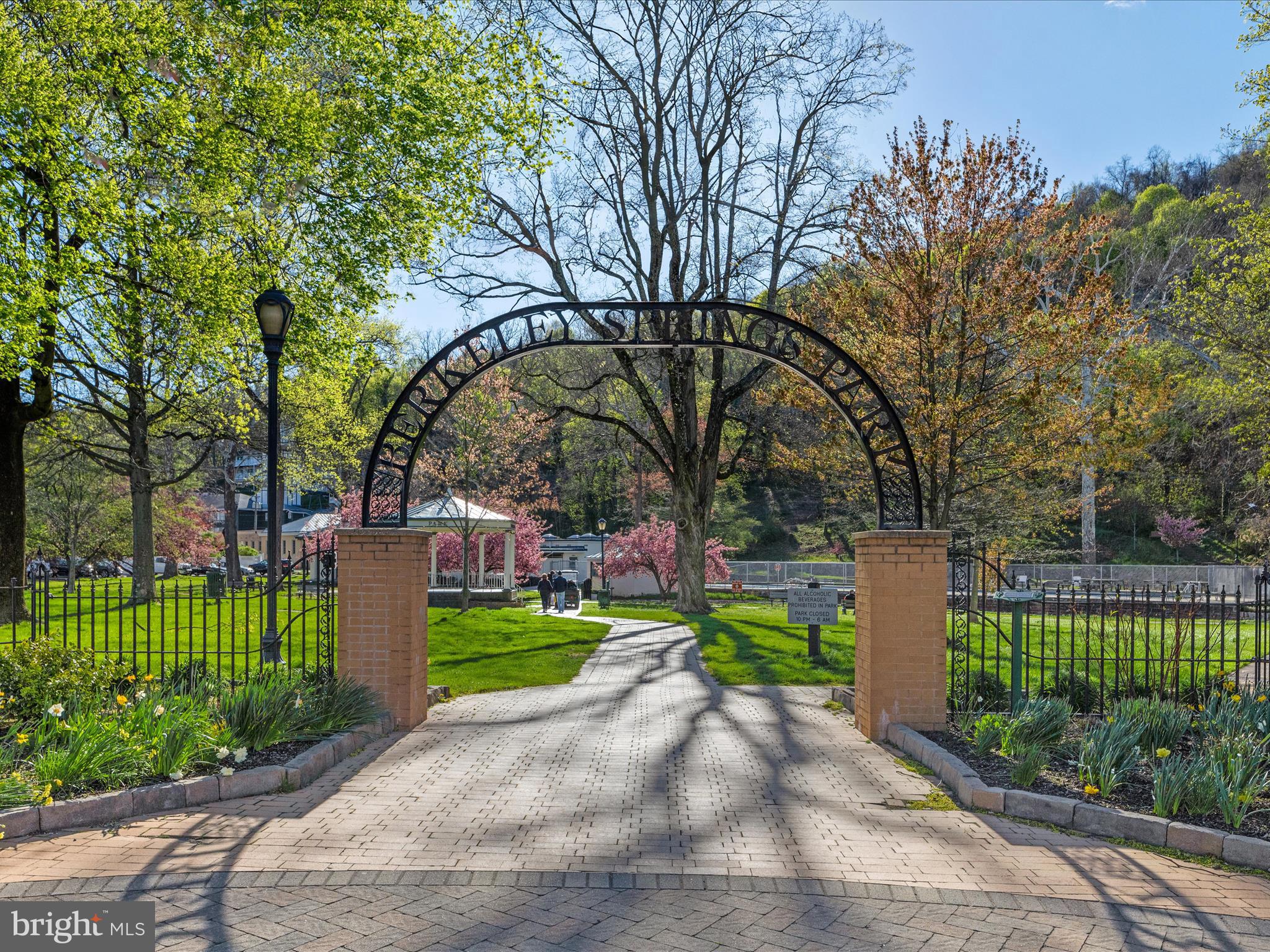 168 Tall Pines Ln