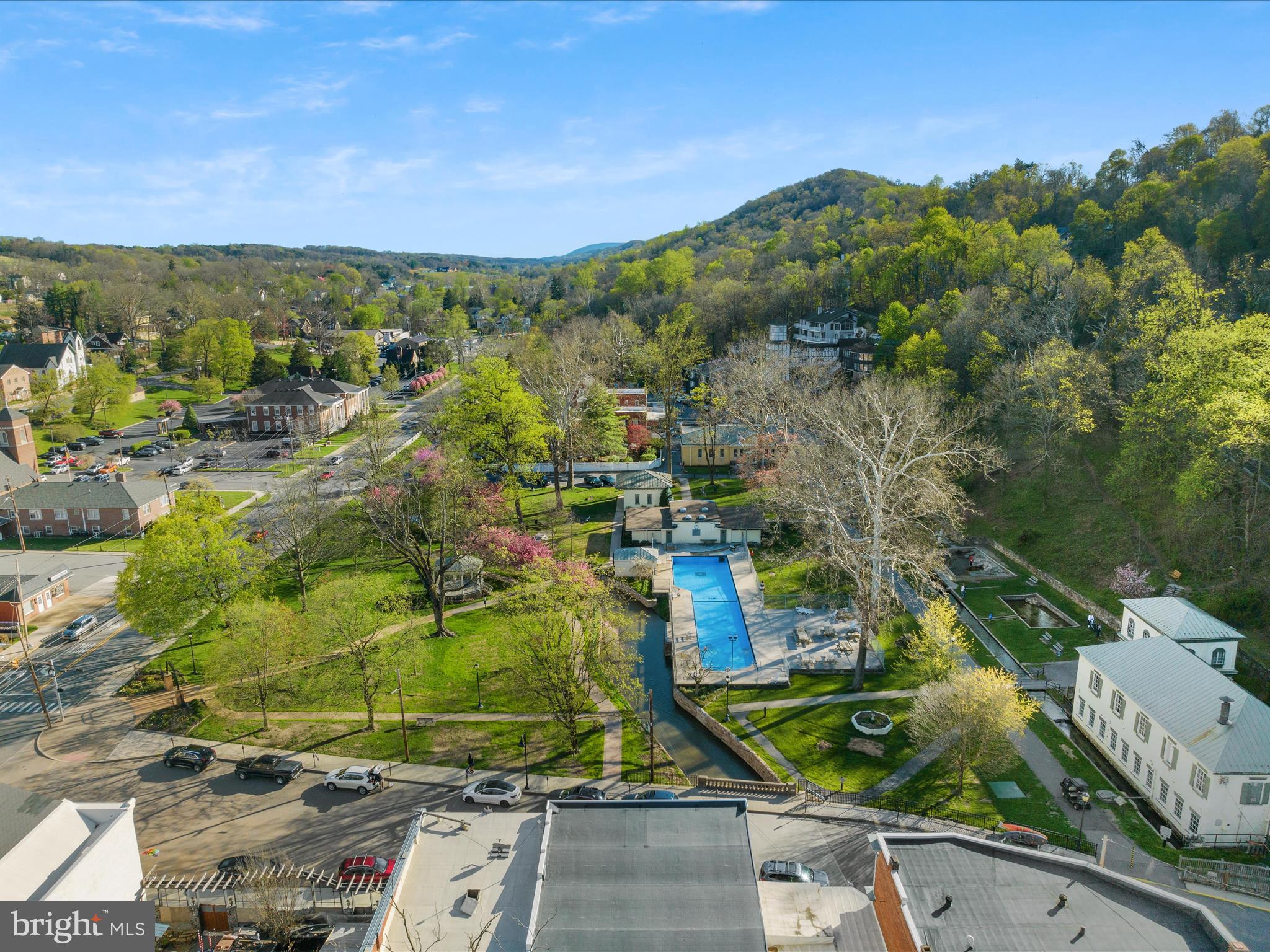 168 Tall Pines Ln