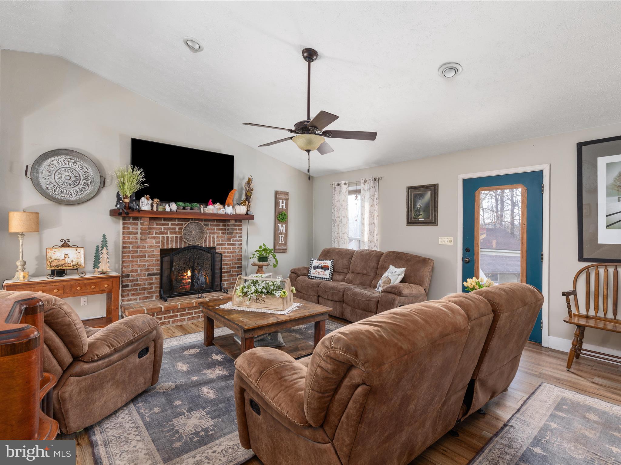 168 Tall Pines Ln