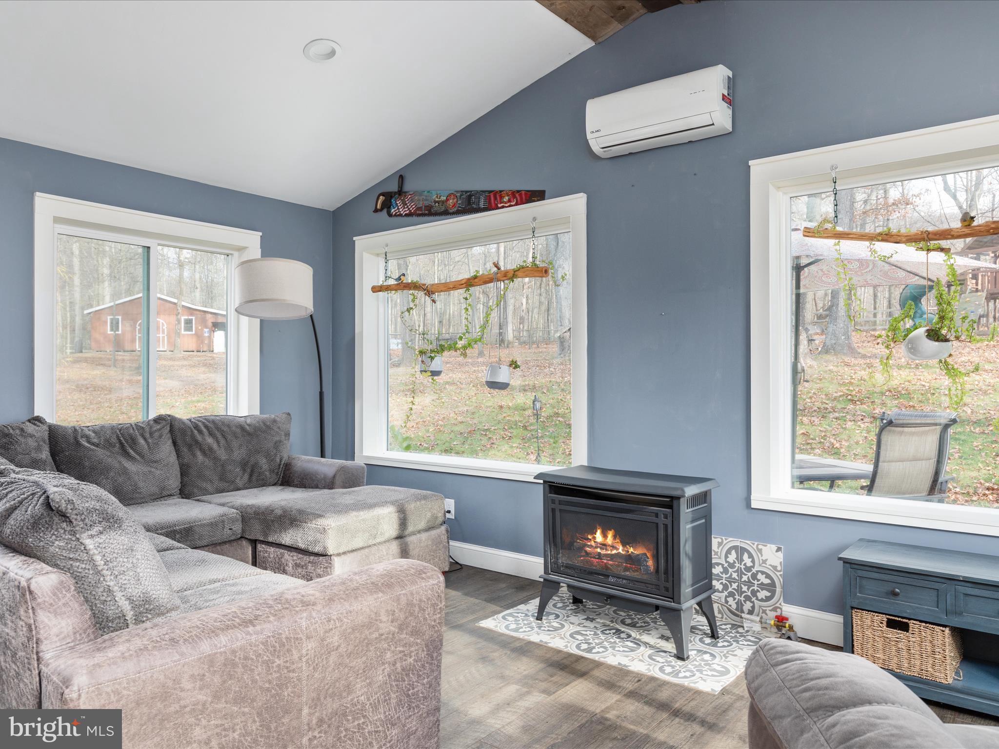 168 Tall Pines Ln