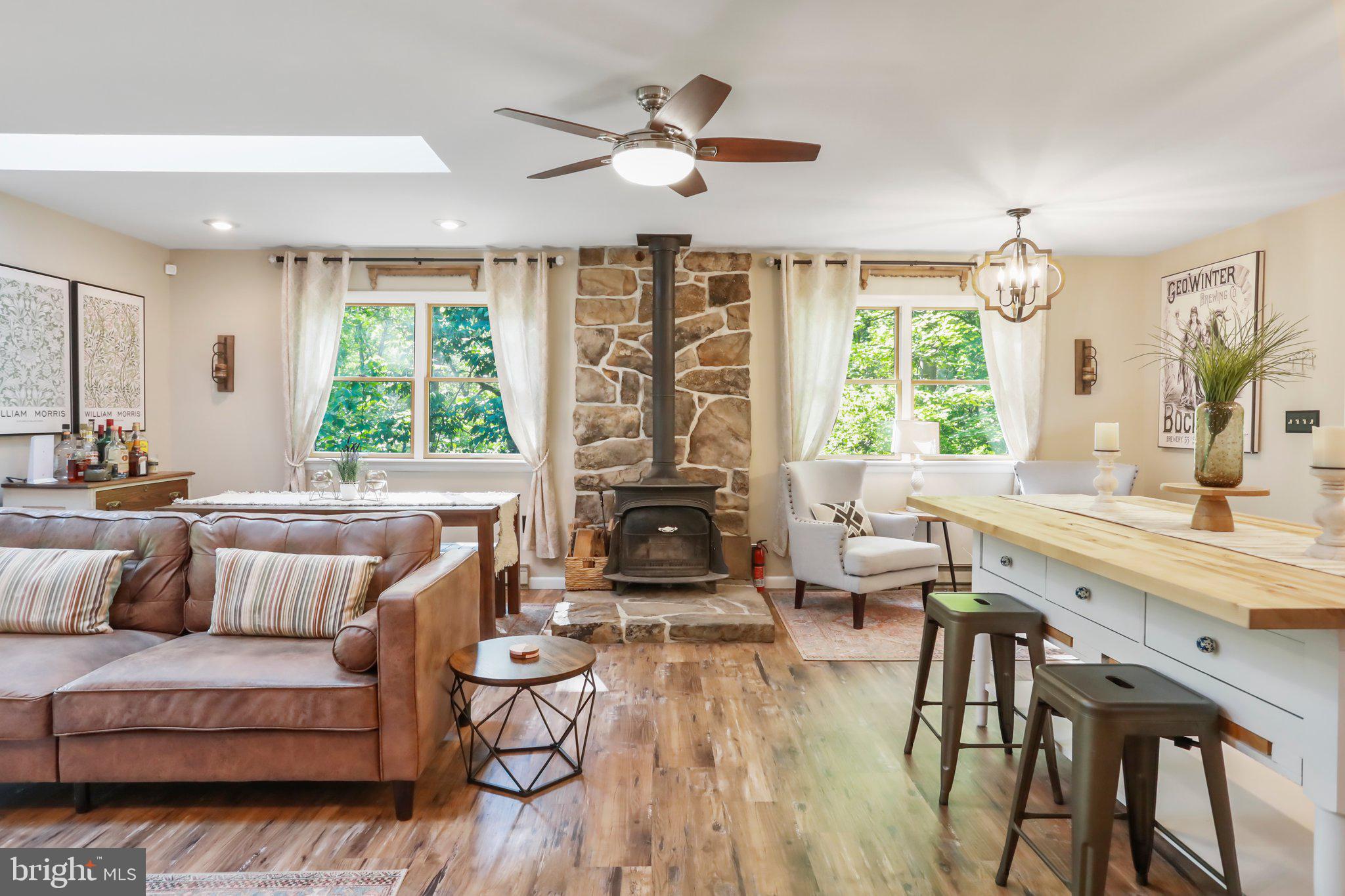 148 AMBERWOOD LANE