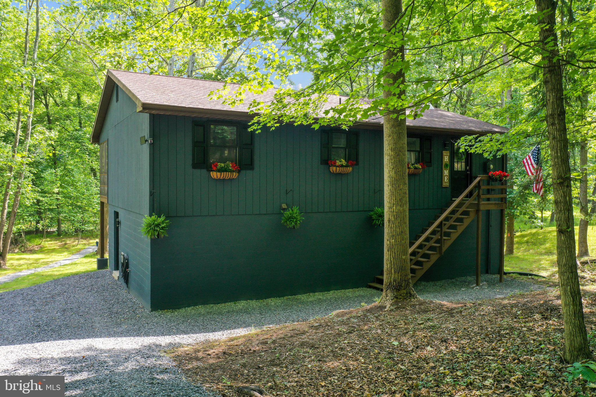148 AMBERWOOD LANE