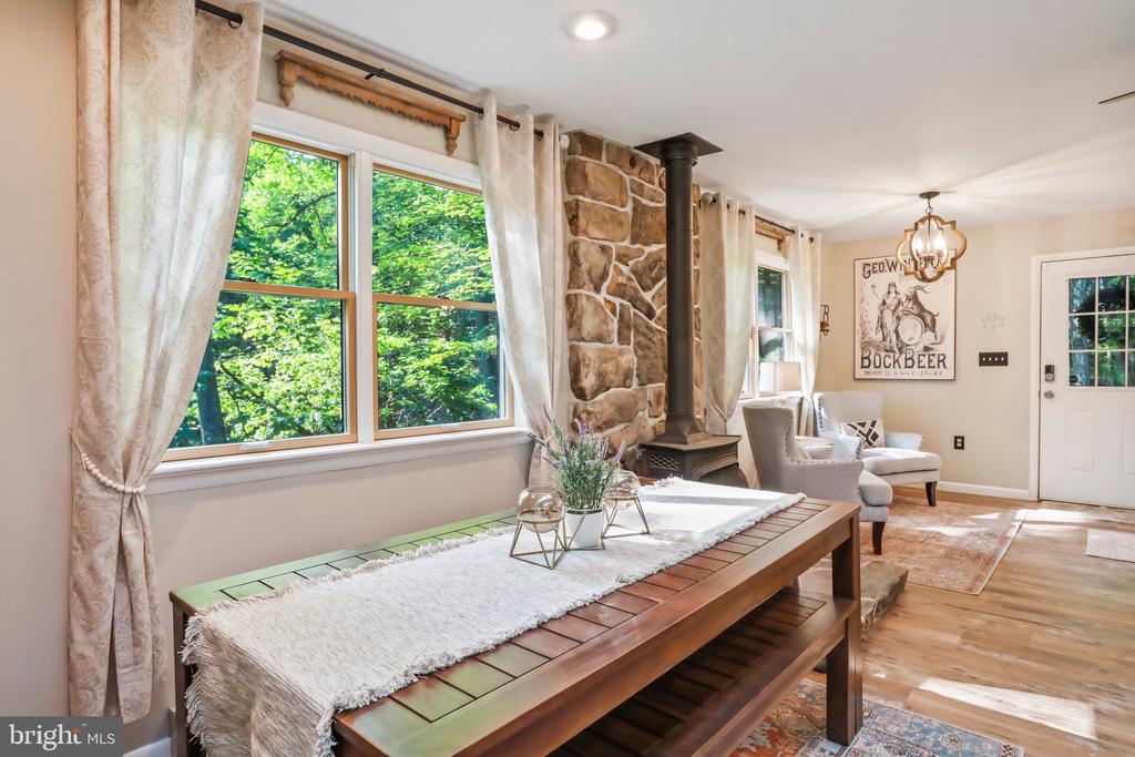 148 AMBERWOOD LANE