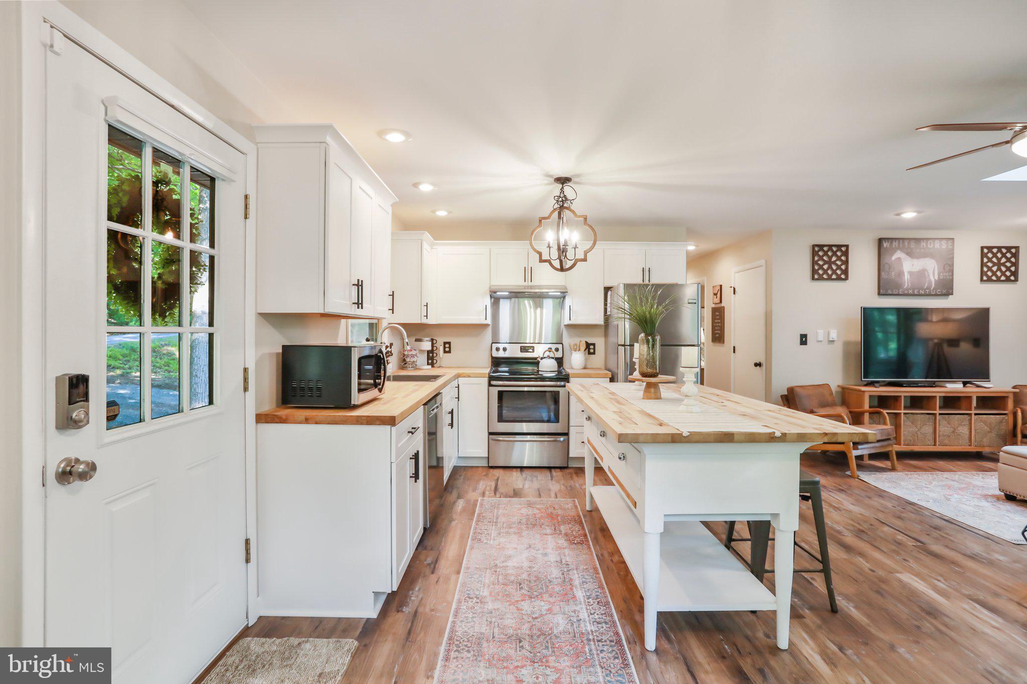 148 AMBERWOOD LANE