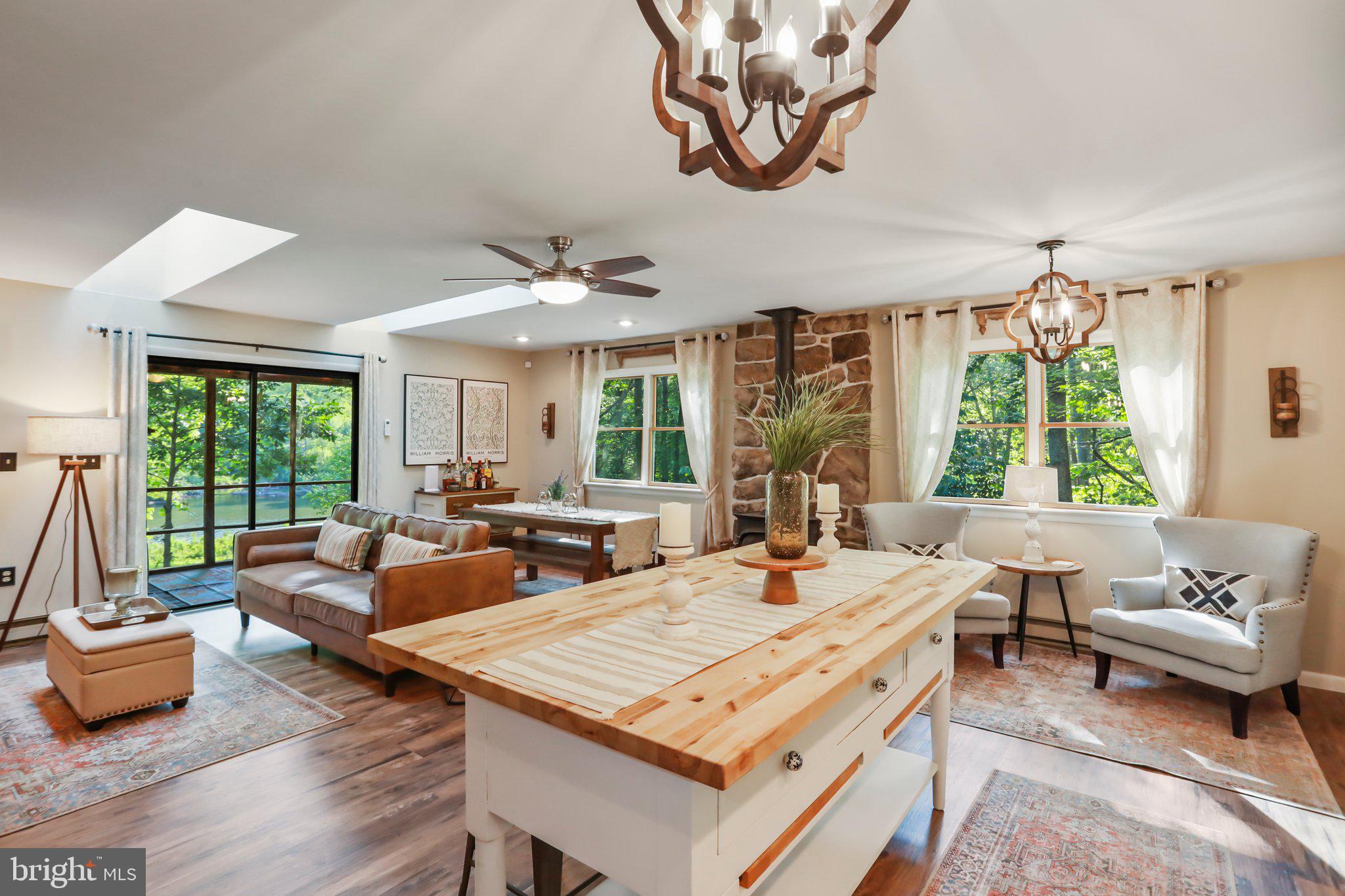 148 AMBERWOOD LANE