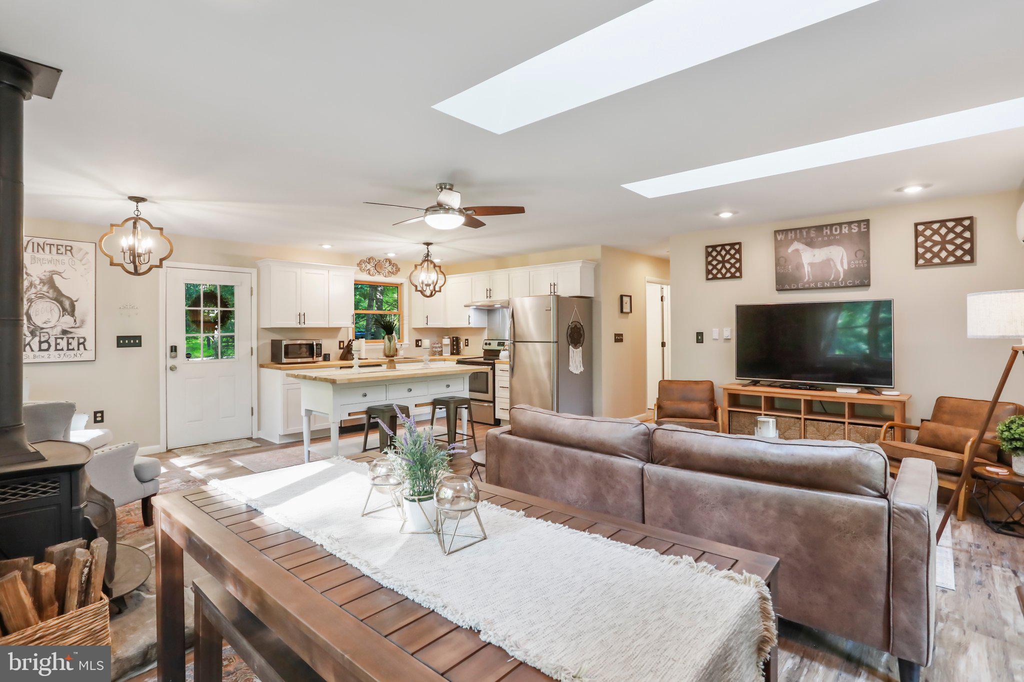 148 AMBERWOOD LANE