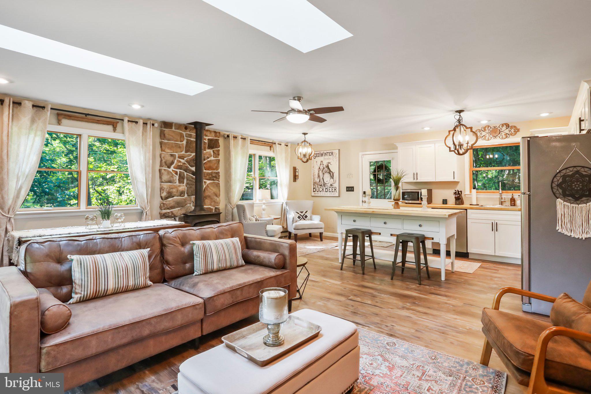 148 AMBERWOOD LANE