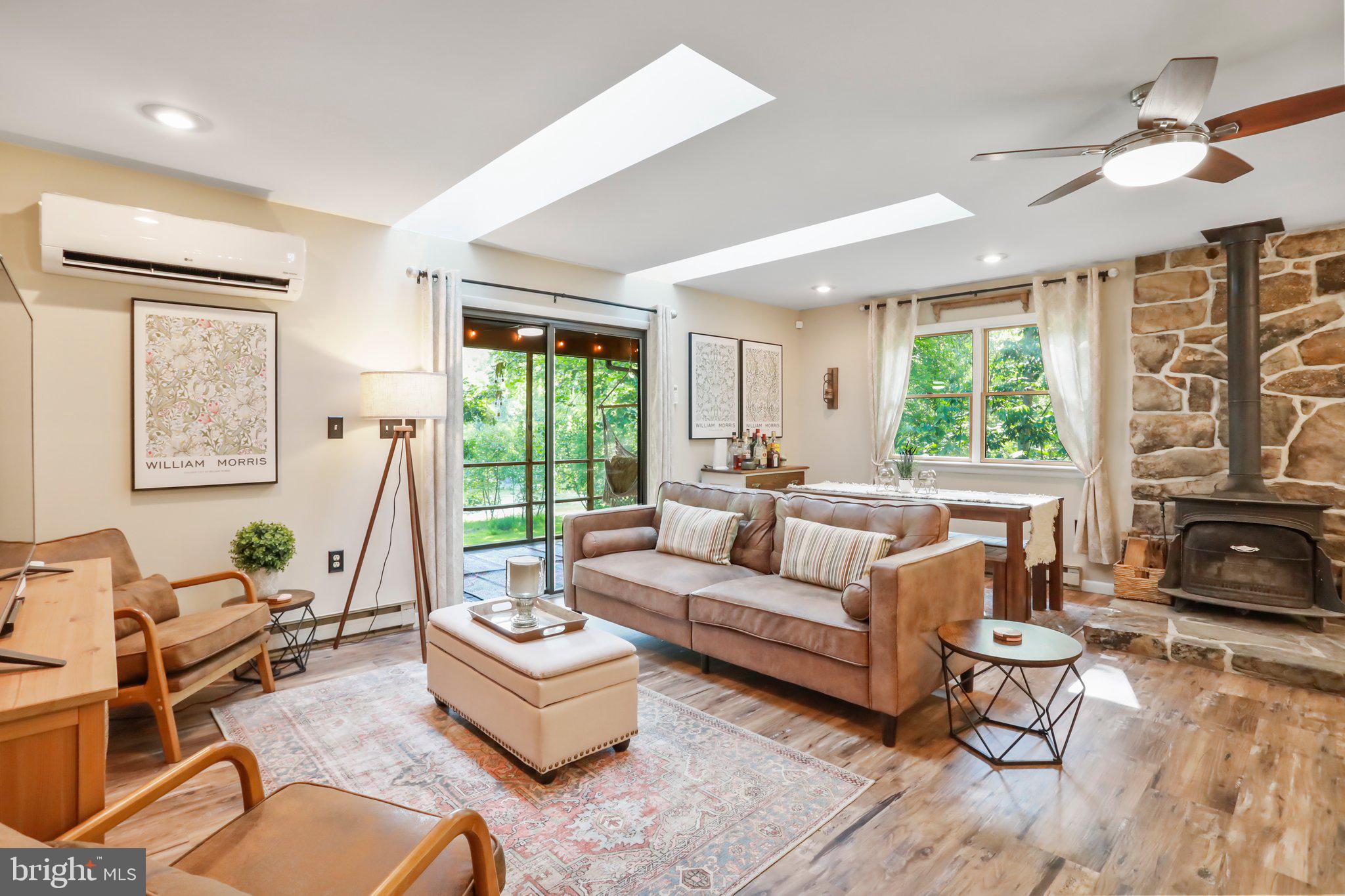 148 AMBERWOOD LANE