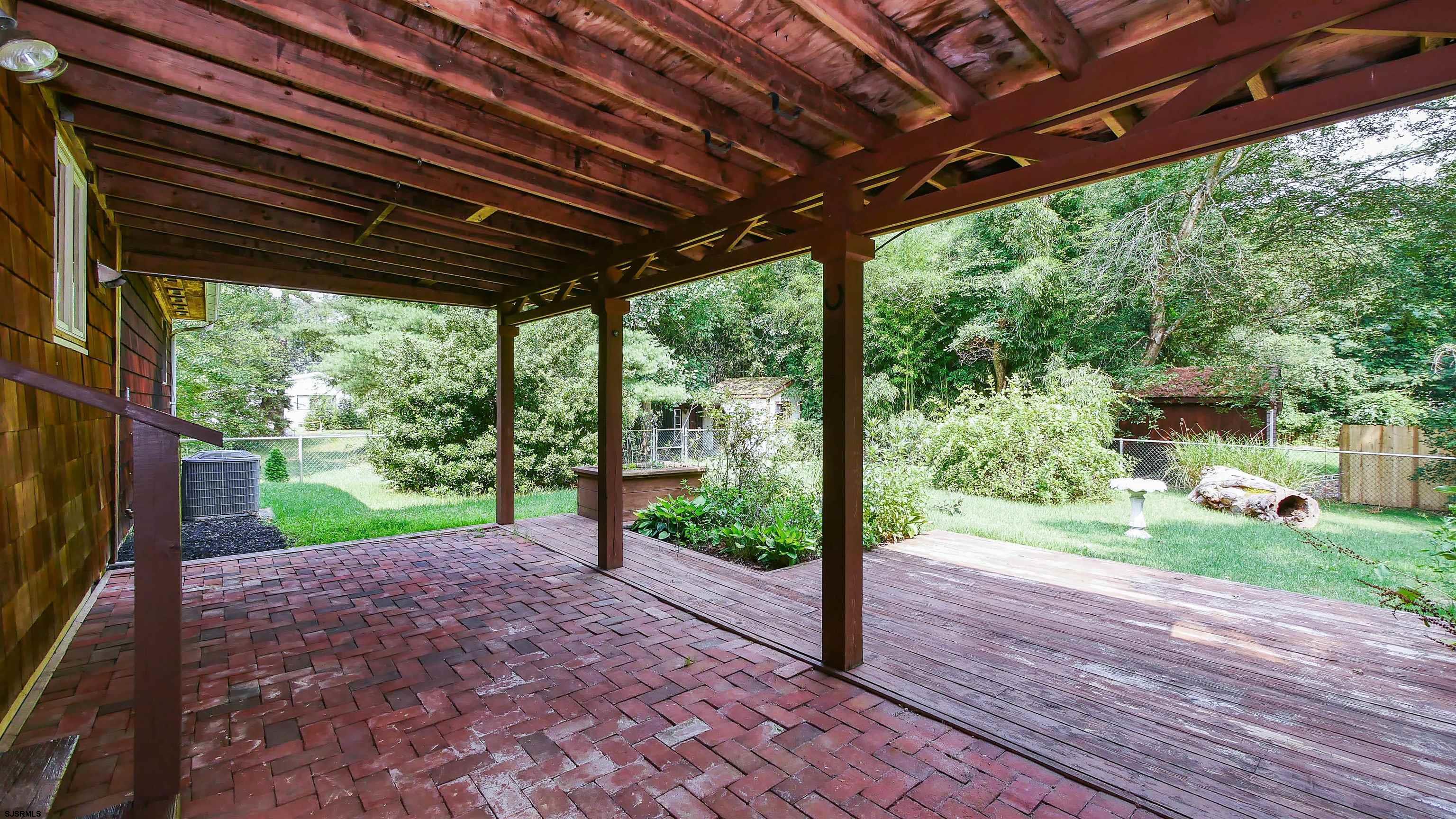2635 Thurston Ave