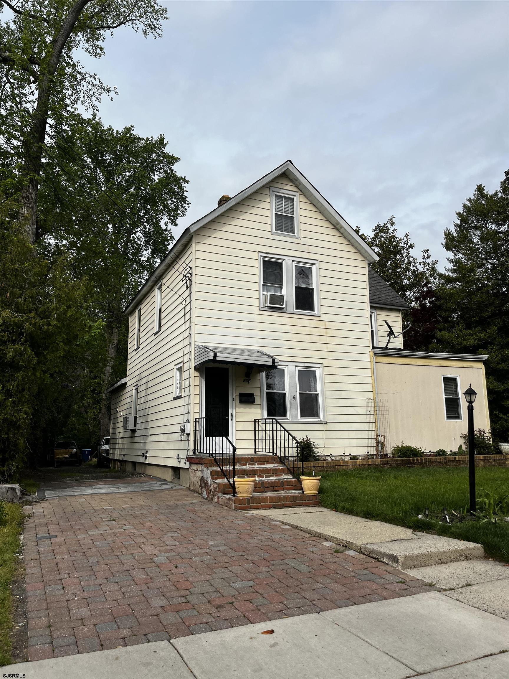 205 Valley Ave