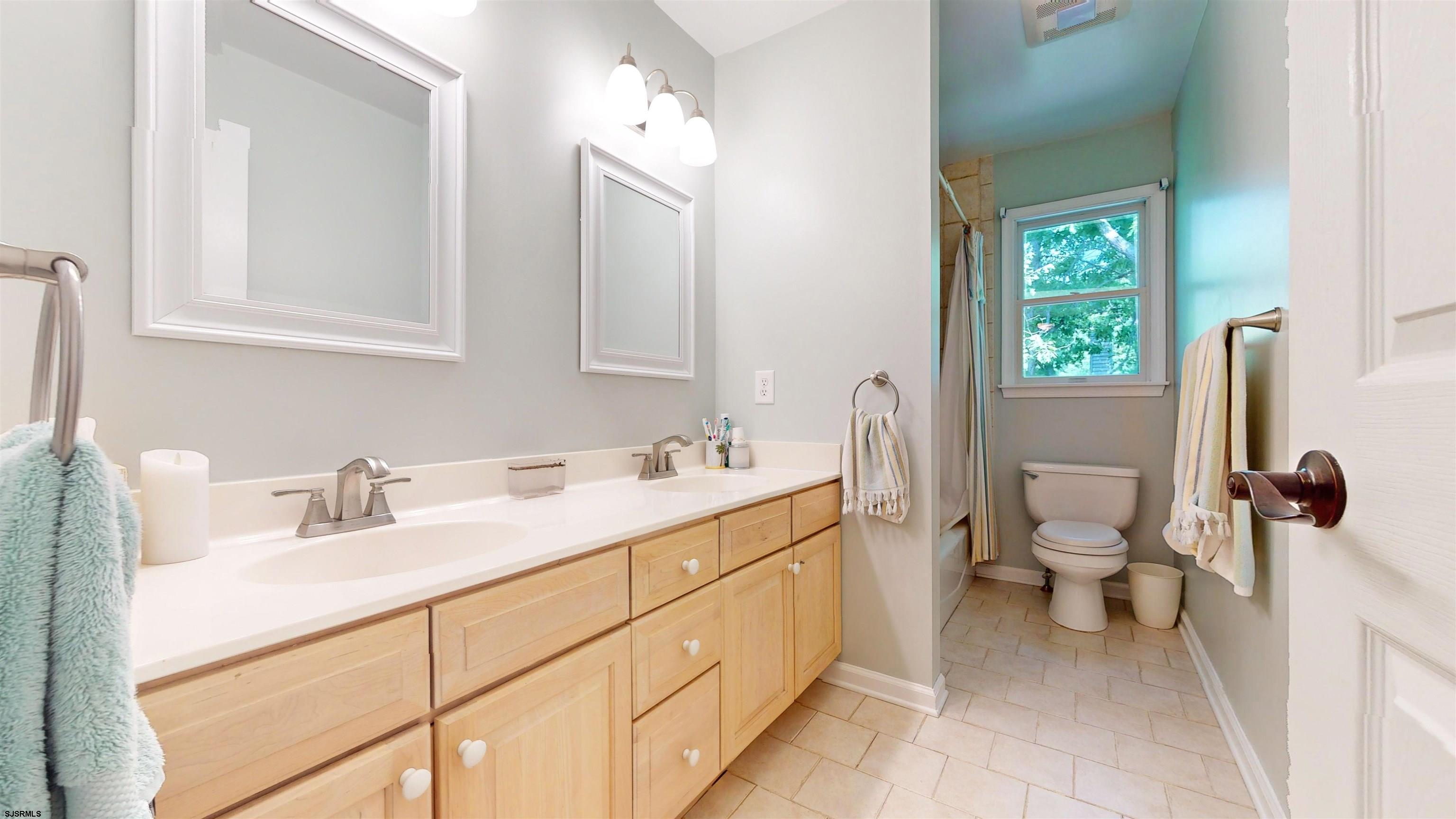 805 Blue Teal Dr