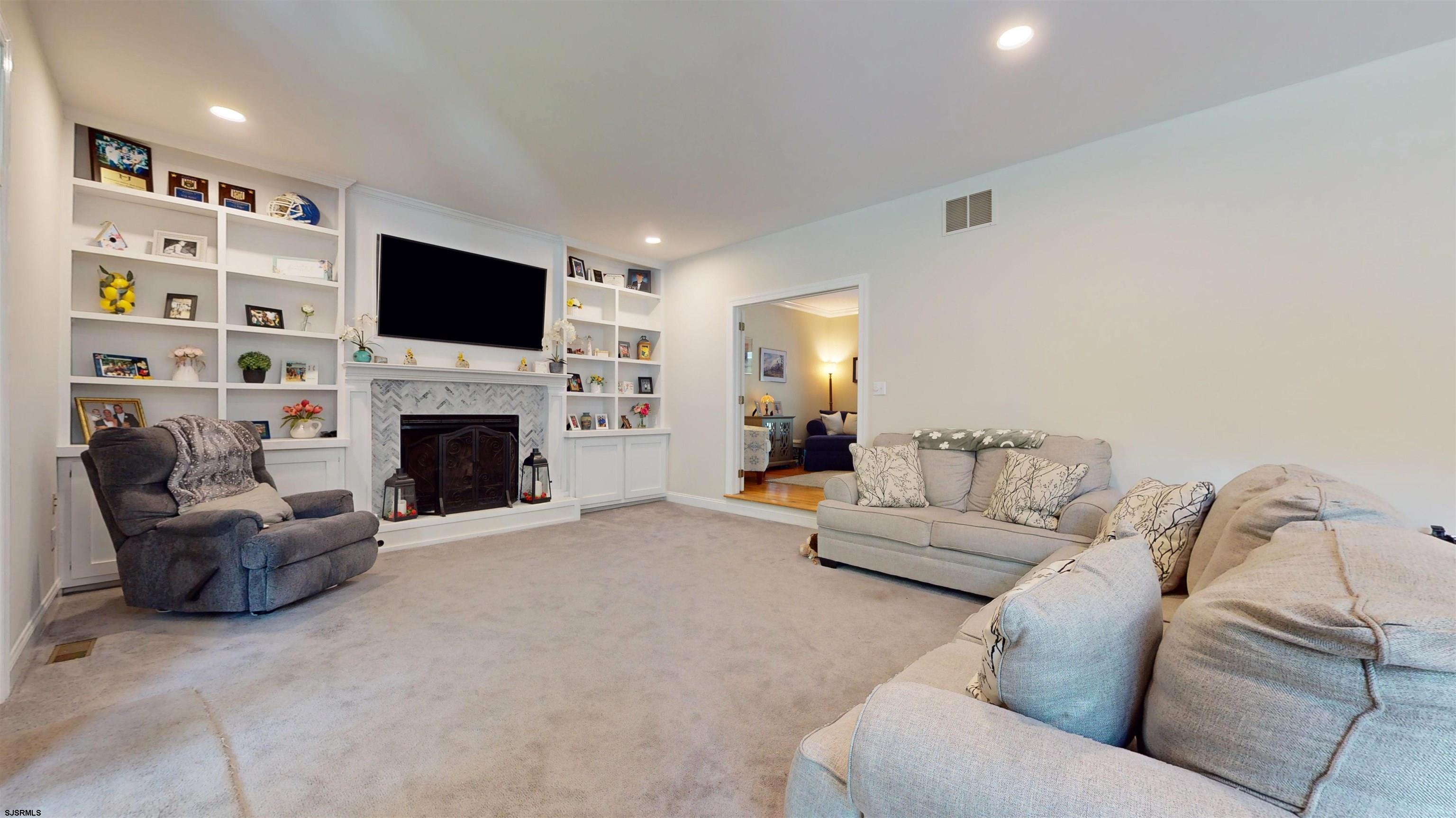 805 Blue Teal Dr