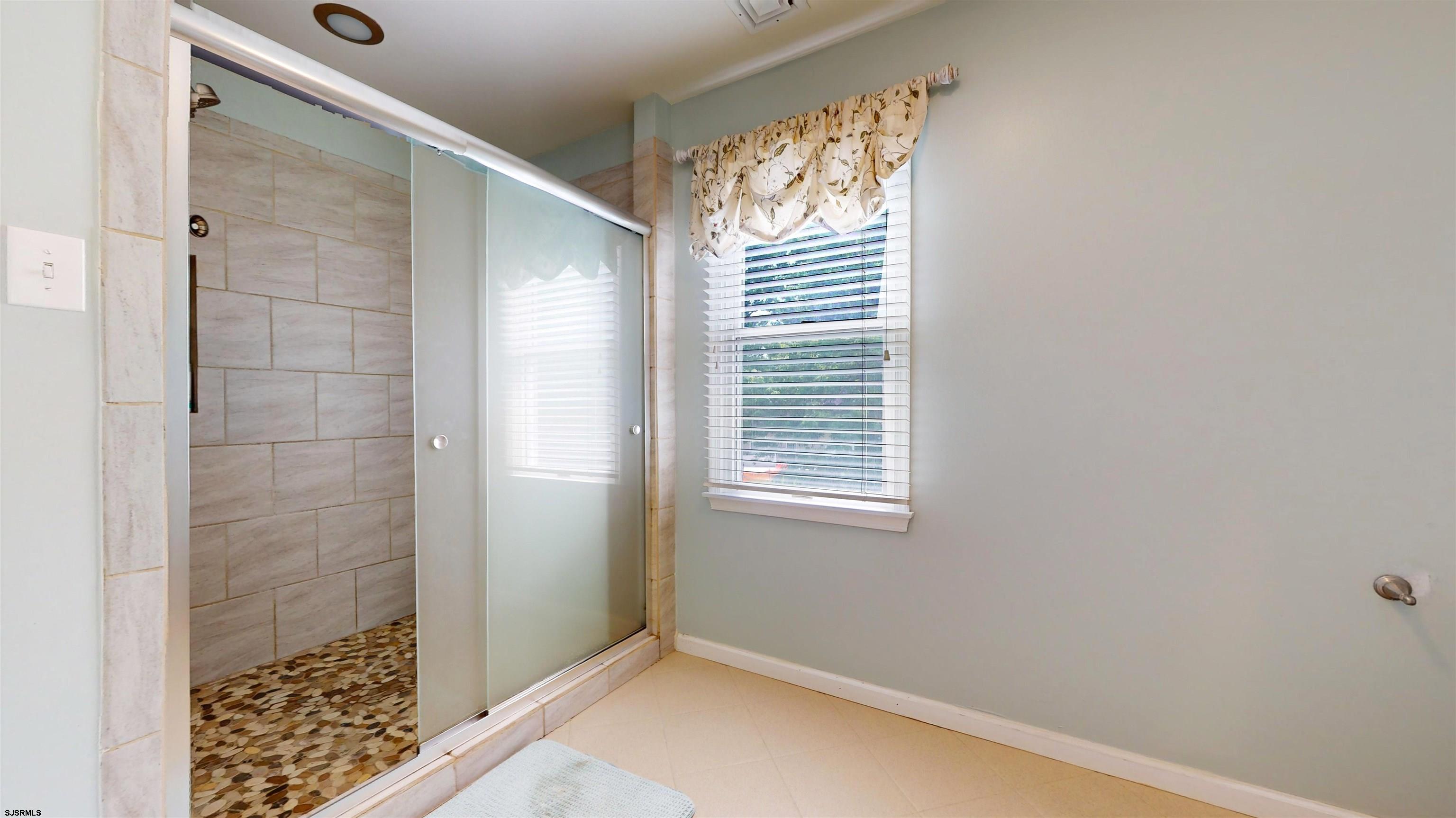 805 Blue Teal Dr
