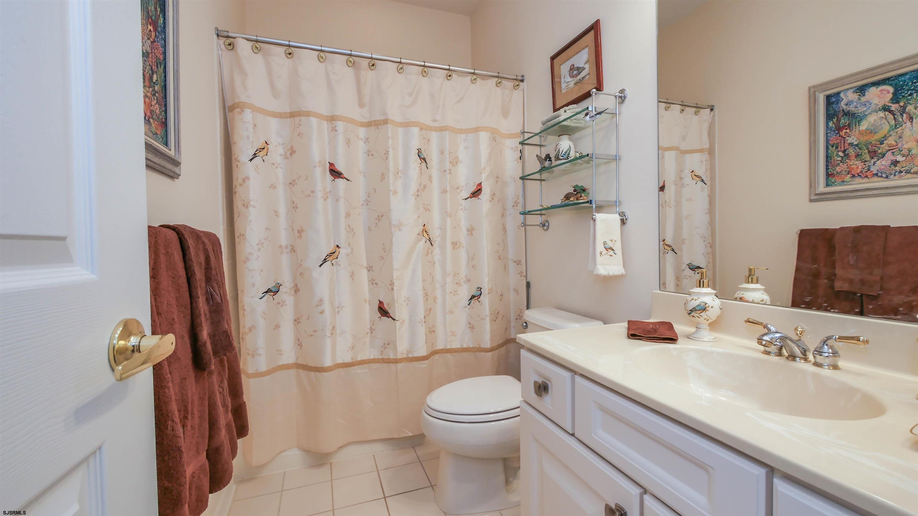 200 Tipperary Pl