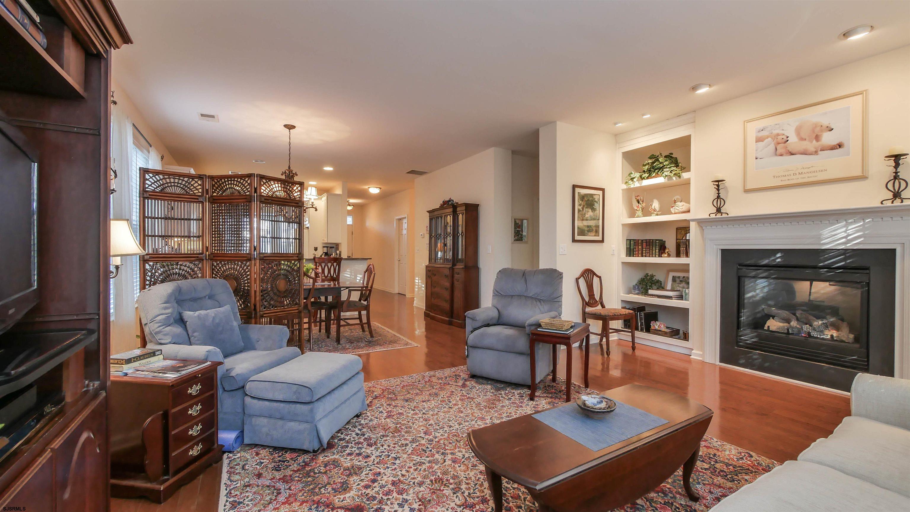 200 Tipperary Pl