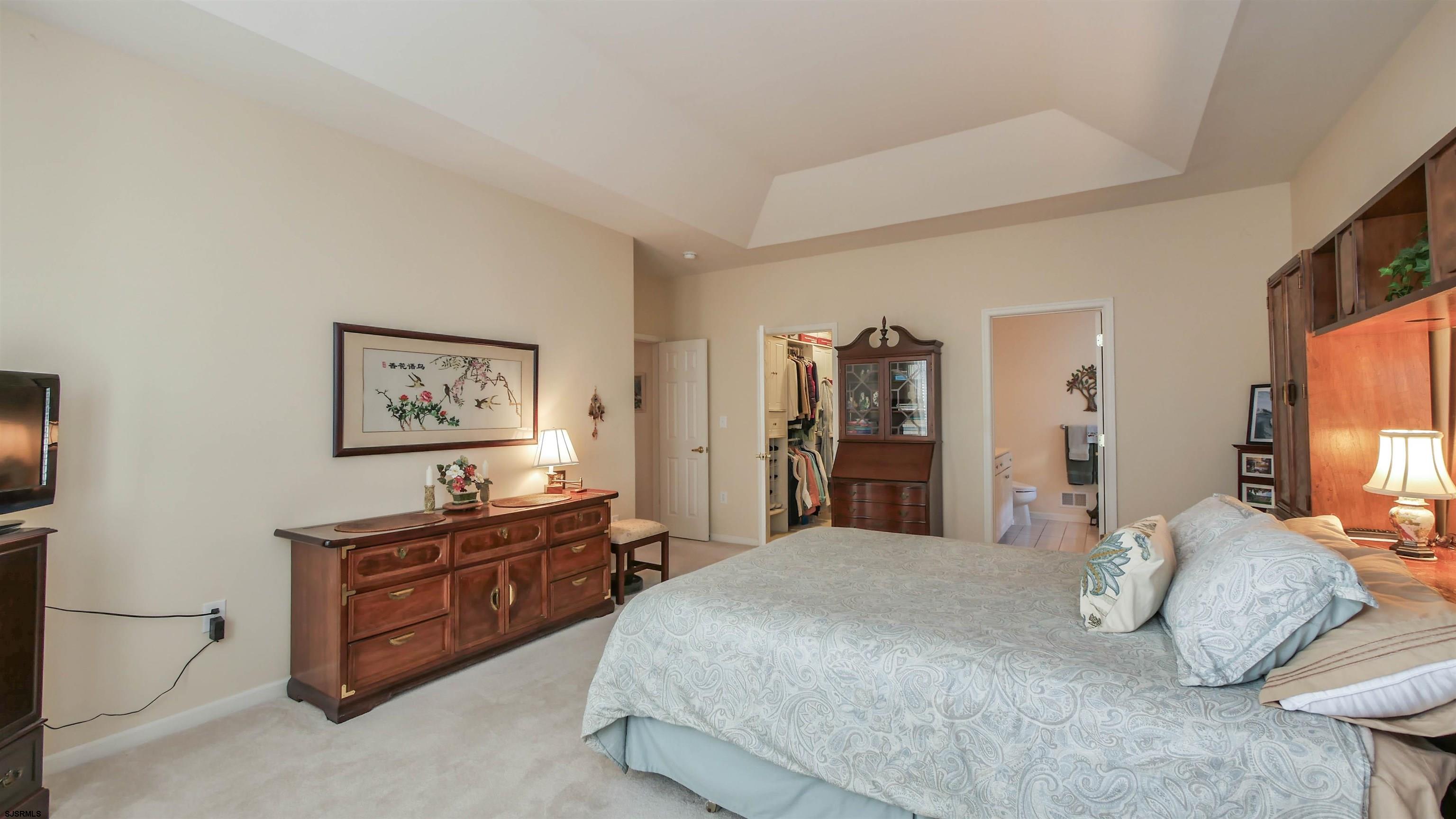 200 Tipperary Pl