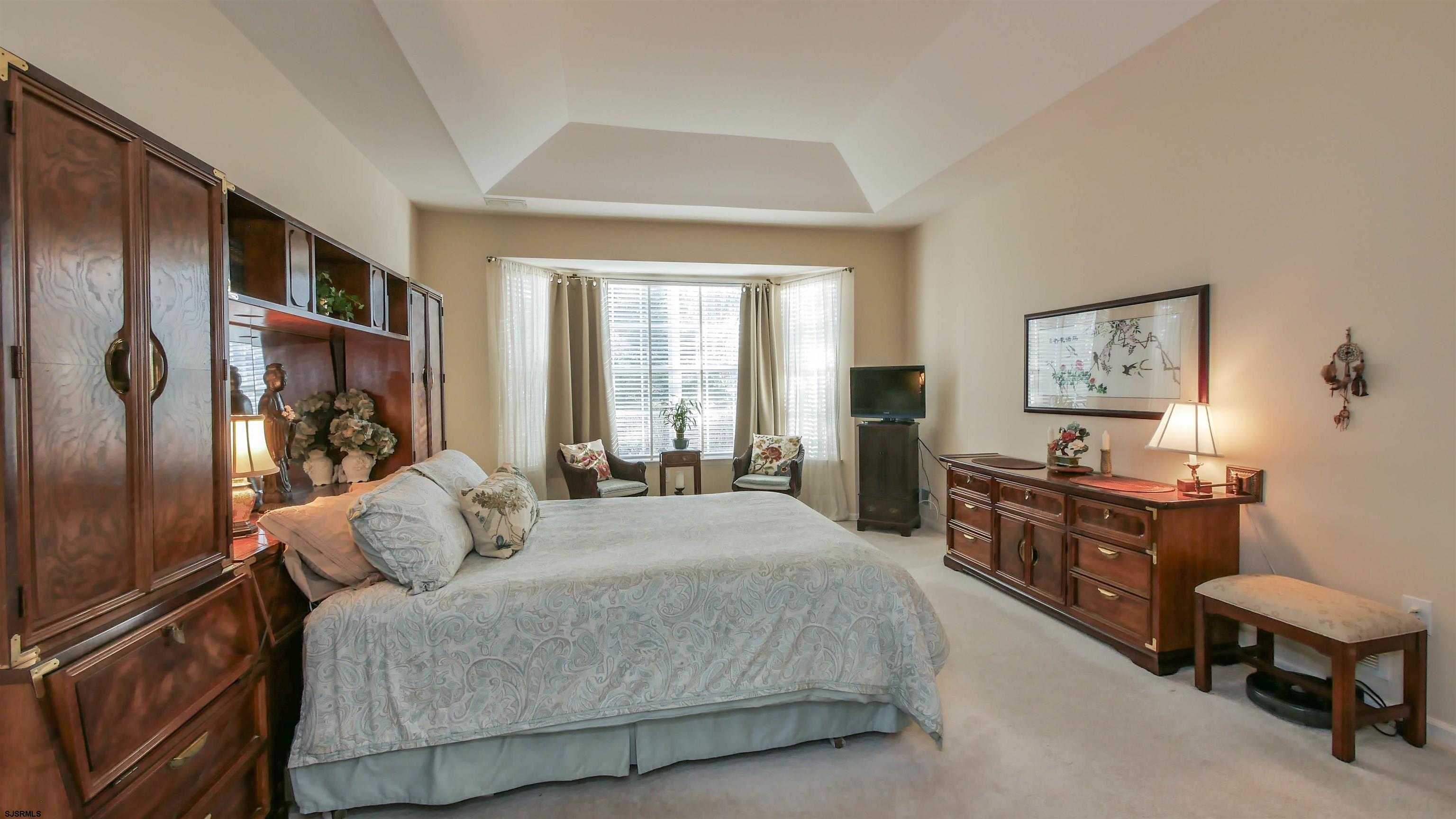200 Tipperary Pl
