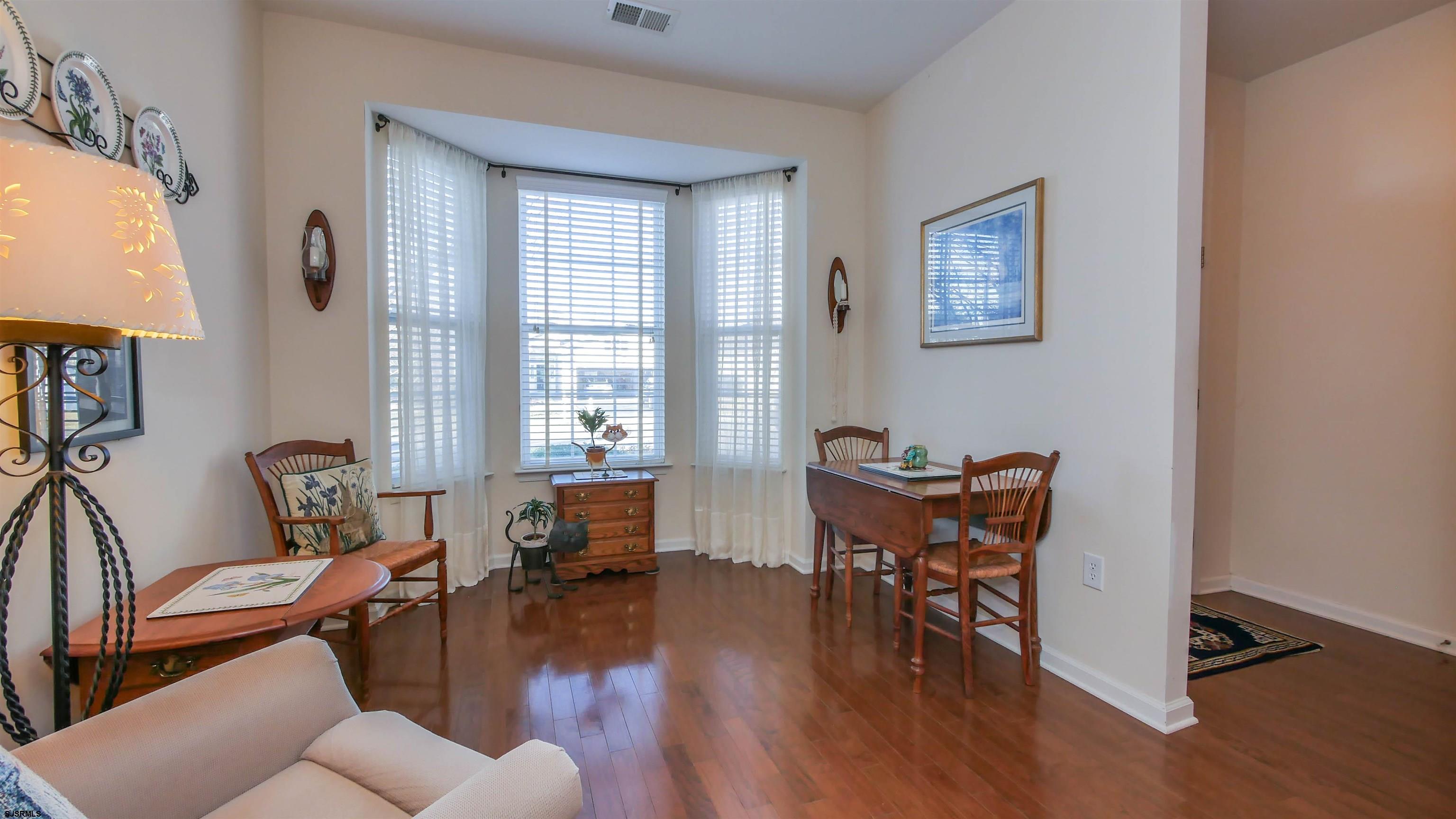 200 Tipperary Pl